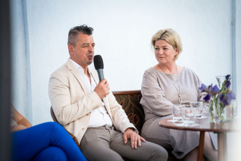 „Női szemmel a természeti kincsek városában”